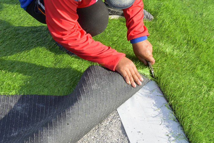 DIY or Hire a Professional for install Artificial turf (foto)